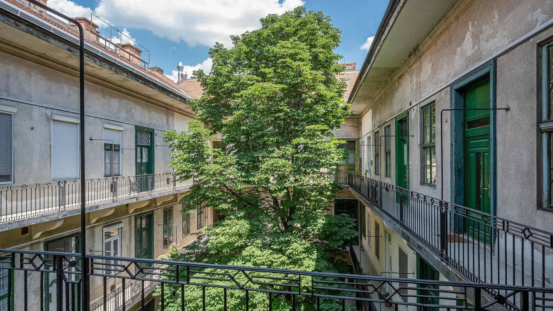 Park View Apartment - City Centre Budapest Hungary